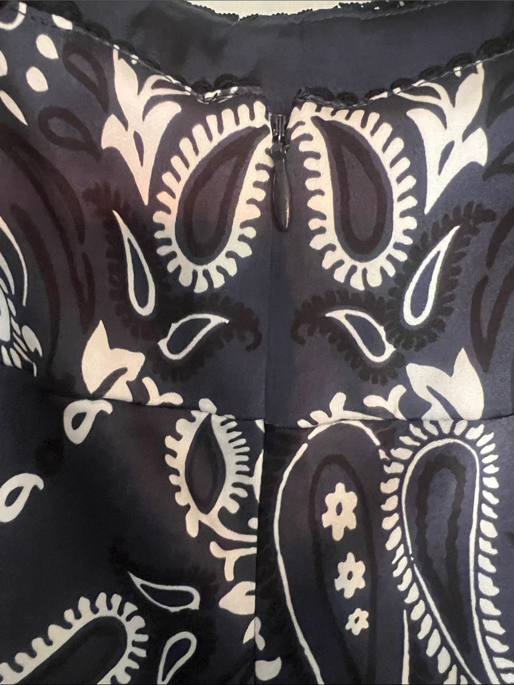 NWT ✧💙 Camila Coelho💙✧ Navy & White Paisley Slip Maxi Dress M - Picture 5 of 5